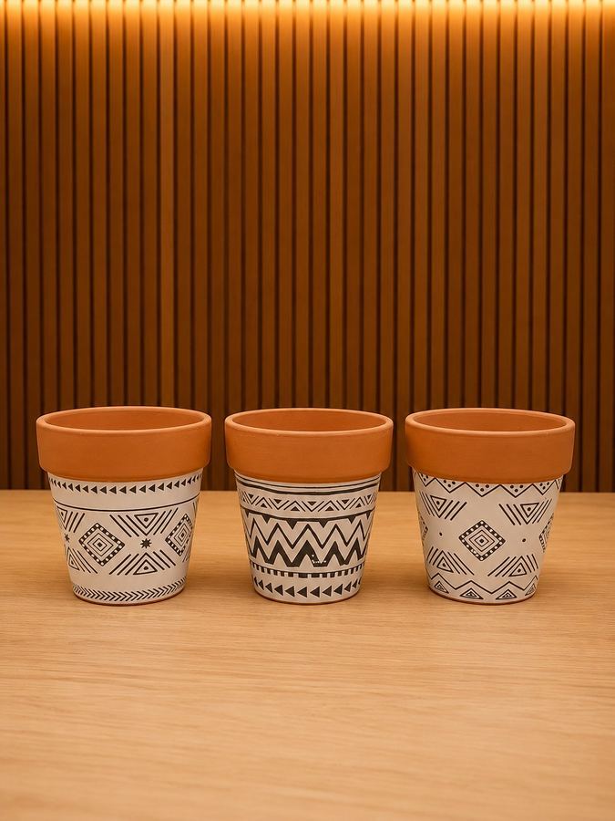 Vaso de Cerâmica Étnico P | Cachepô Boho com Estampa Tribal | Terracota Pintada à Mão |
