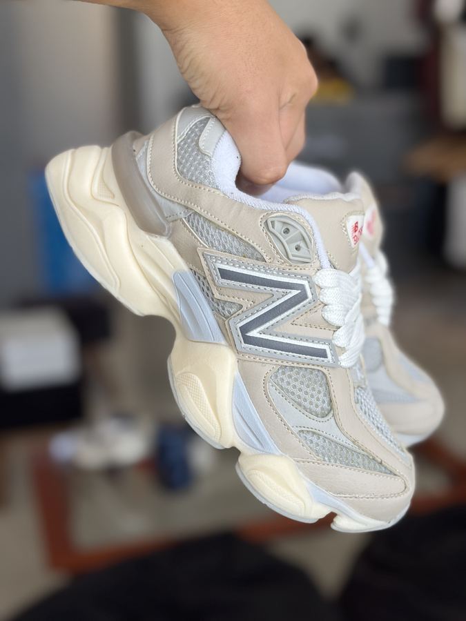 Tênis New Balance 9060 Bege/cinza Premium