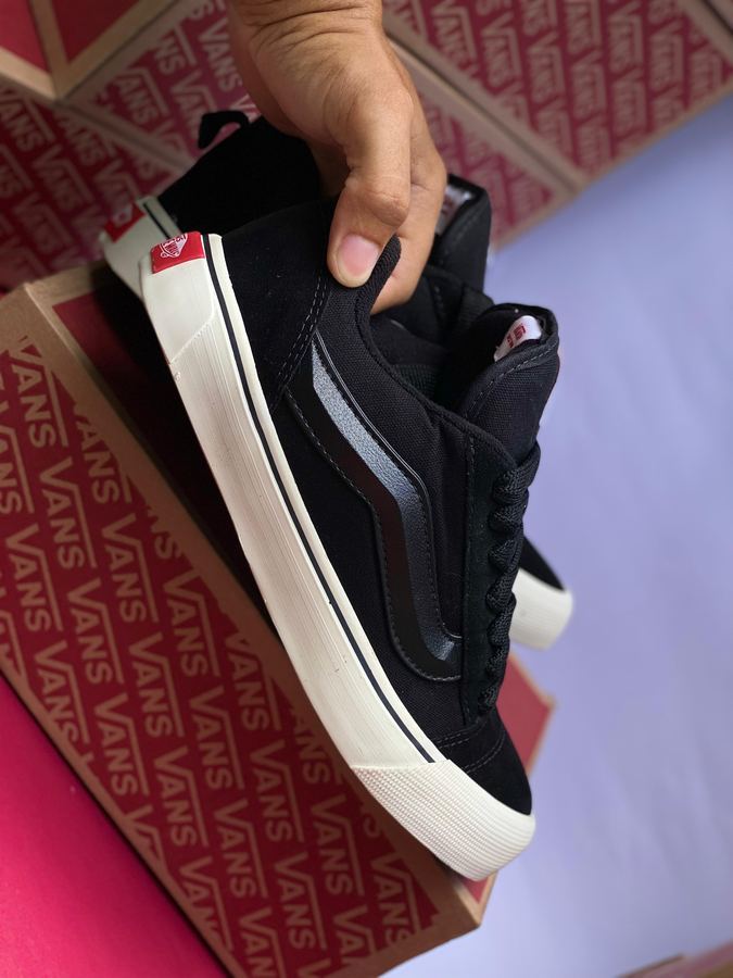 Tênis Vans KNU allblack Premium