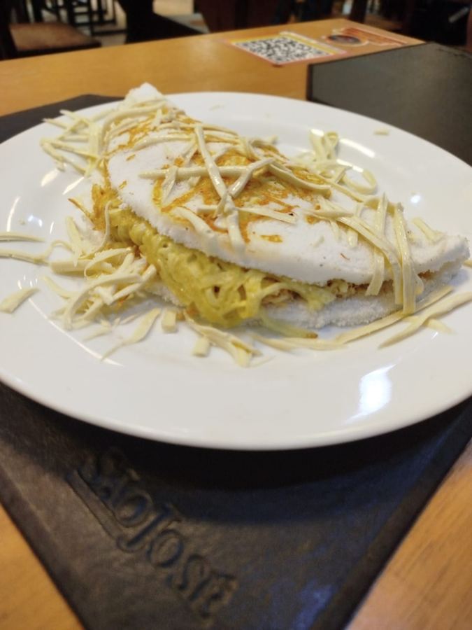Tapioca de Coco e Queijo.