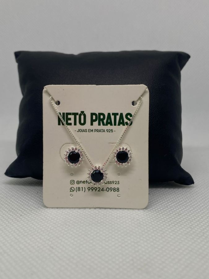 Conjunto redondo cravejado preto