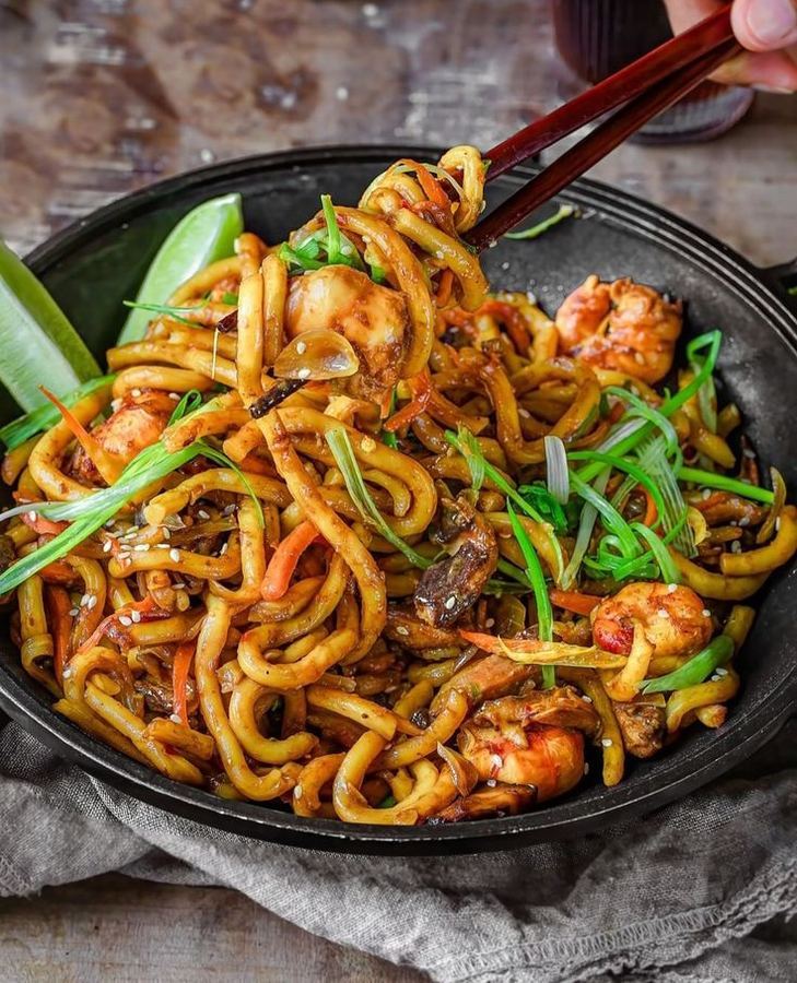 Yakisoba de Camarão Sem Legumes P (1 Pessoa)