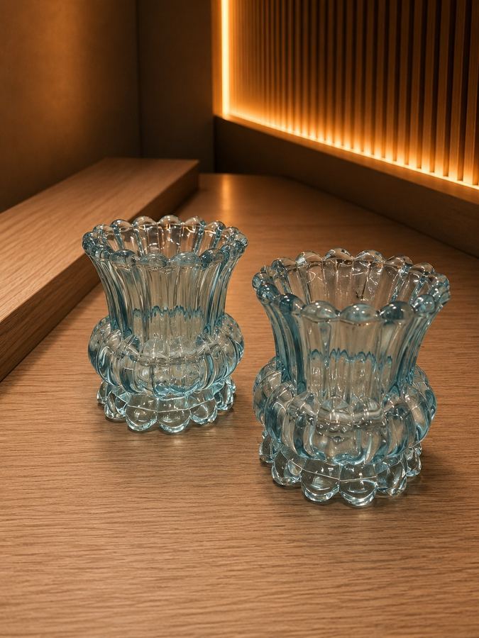 Mini Vaso de Vidro Azul Água-Marinha | Vaso Canelado Vintage com Pé | Porta-Vela Decorativo |